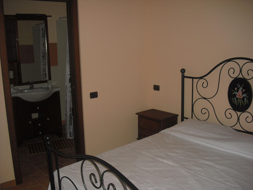 Agriturismo Biologico Villa Rosa Monte Guiduccio Phòng bức ảnh